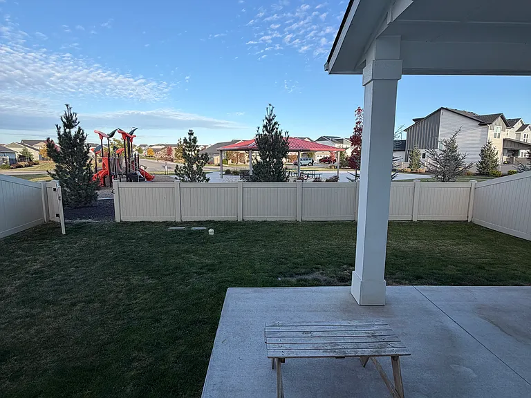 300 S Calf Creek Ave — Photo 7