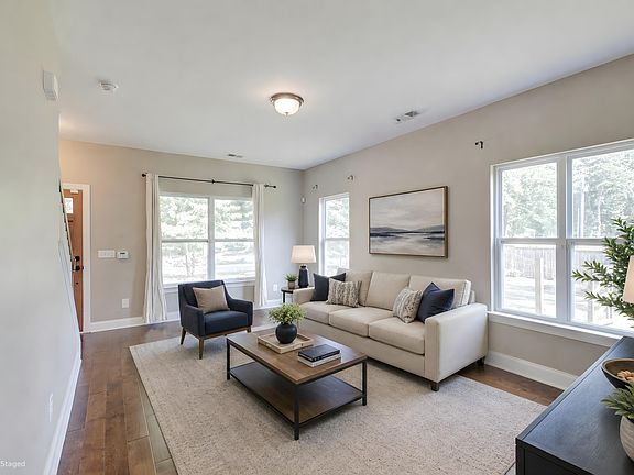 4th image of 3507 Berryhill Rd