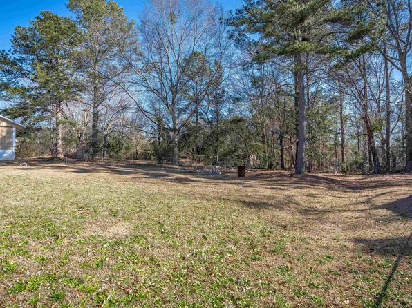 214 Magnolia St, Batesburg, SC 29006