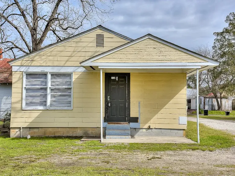 1730 Telfair St #B — Photo 5
