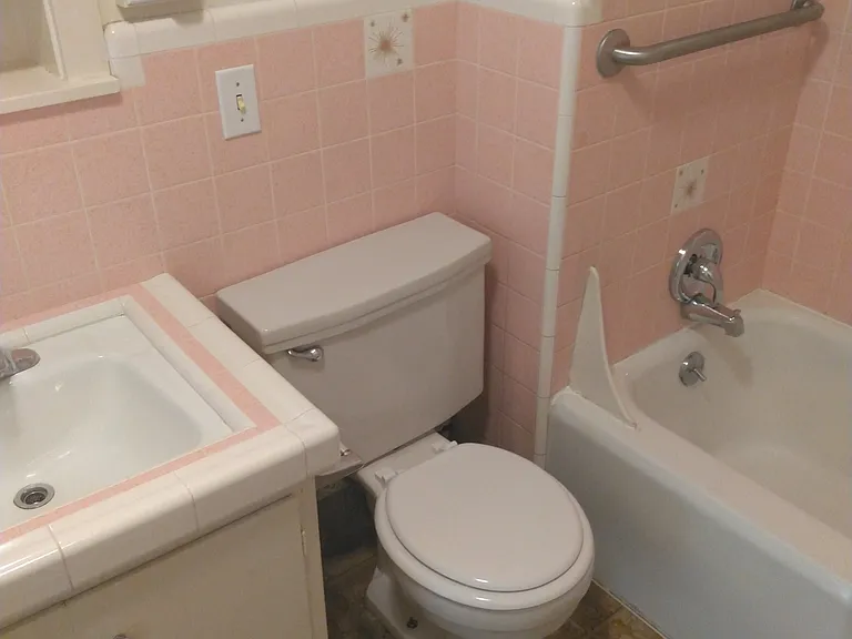454 W 200 N — Photo 13