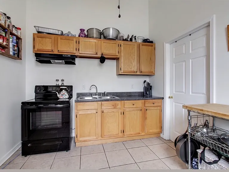 2119 Saint Ann St #1 — Photo 5