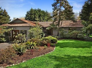 6172 NE Old Mill Rd, Bainbridge Island, WA 98110