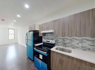 35 Schaefer St APT 2R, Brooklyn, NY 11207