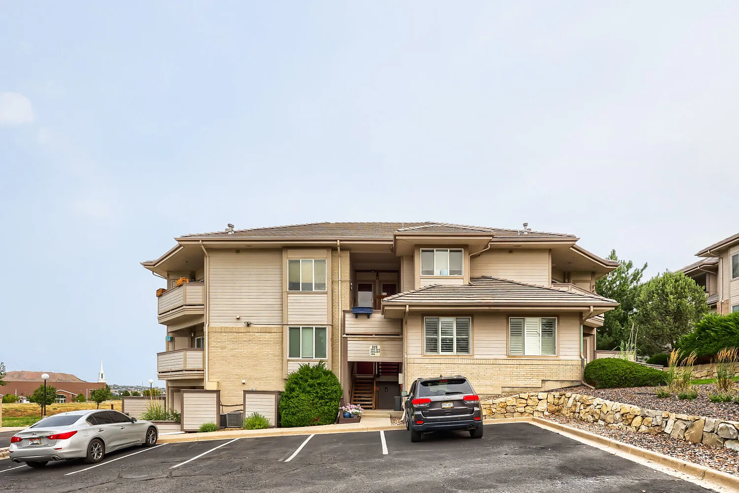 920 E Plum Creek Parkway — Photo 1