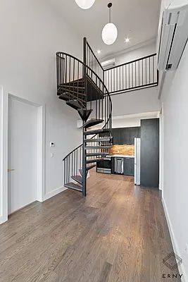 Rented by ERNY LLC | media 17