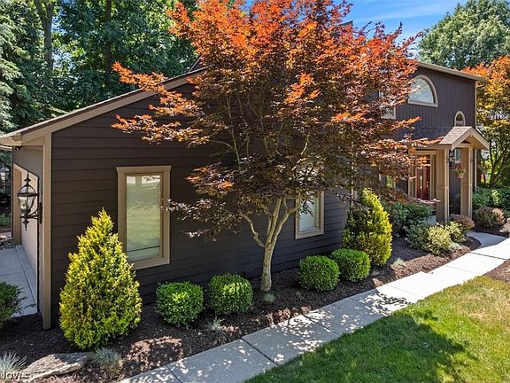 5th image of 5114 White Pine Dr