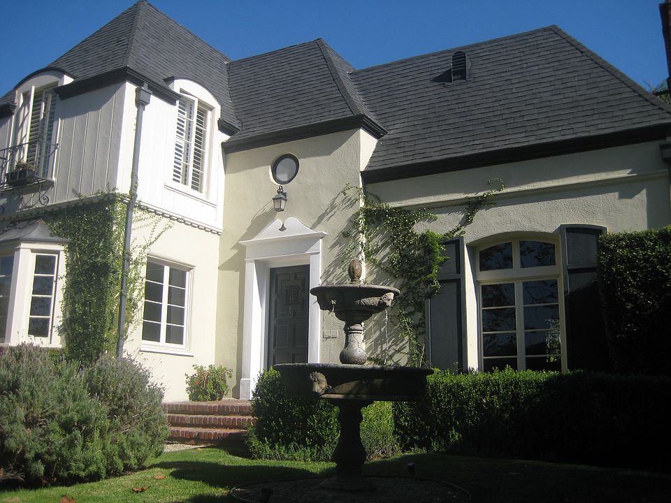 1st image of 160 N Martel Ave