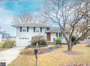 702 Windsor Pl, Wallingford, PA 19086