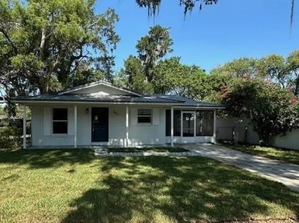 2411 Elm St, Seffner, FL 33584