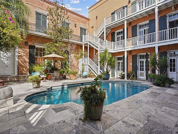 3rd image of 1350 Bourbon St APT 24