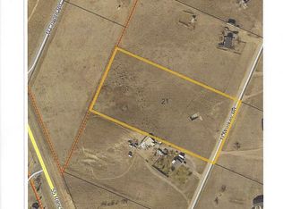 21 N Monkey Rd, Glenrock, WY 82637