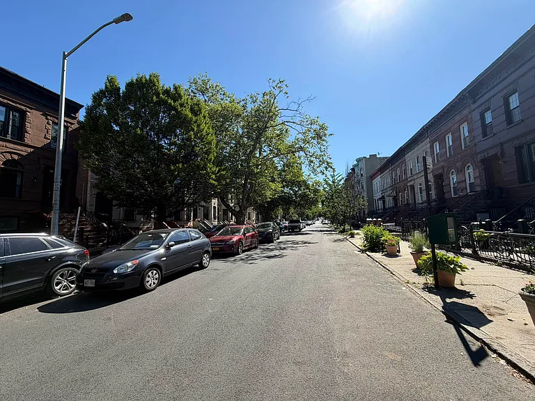 445 Bainbridge St #2 — Photo 7