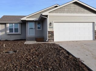 4304 SE Redoak Ln, Topeka, KS 66609