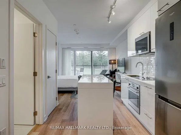 120 Carrick Trl #207, Gravenhurst, ON P1P 0A6