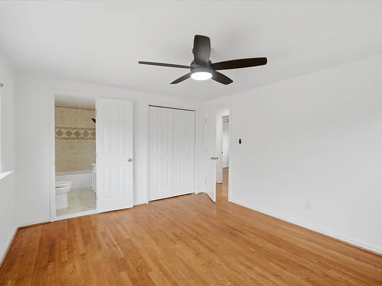 709 N Pryor St — Photo 18