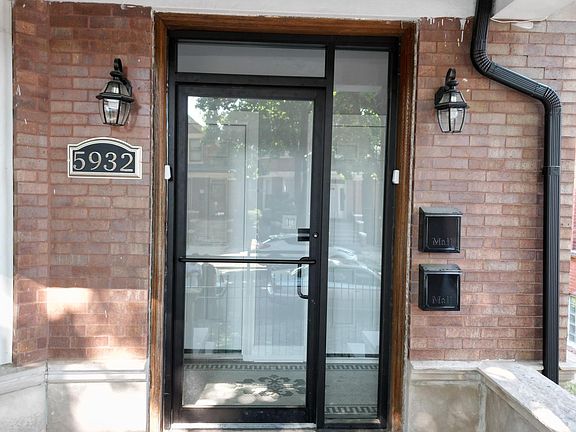 3rd image of 5932 S Elizabeth St #1