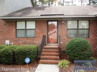 151 Villa Dr, Fayetteville, NC 28311