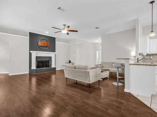 308 Glen Ridge Dr, Murphy, TX 75094