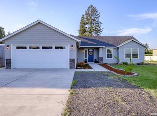 37575 Cherry Ct, Crabtree, OR 97335