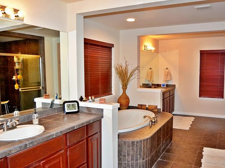 4662 Berwick Pl SW — Photo 9