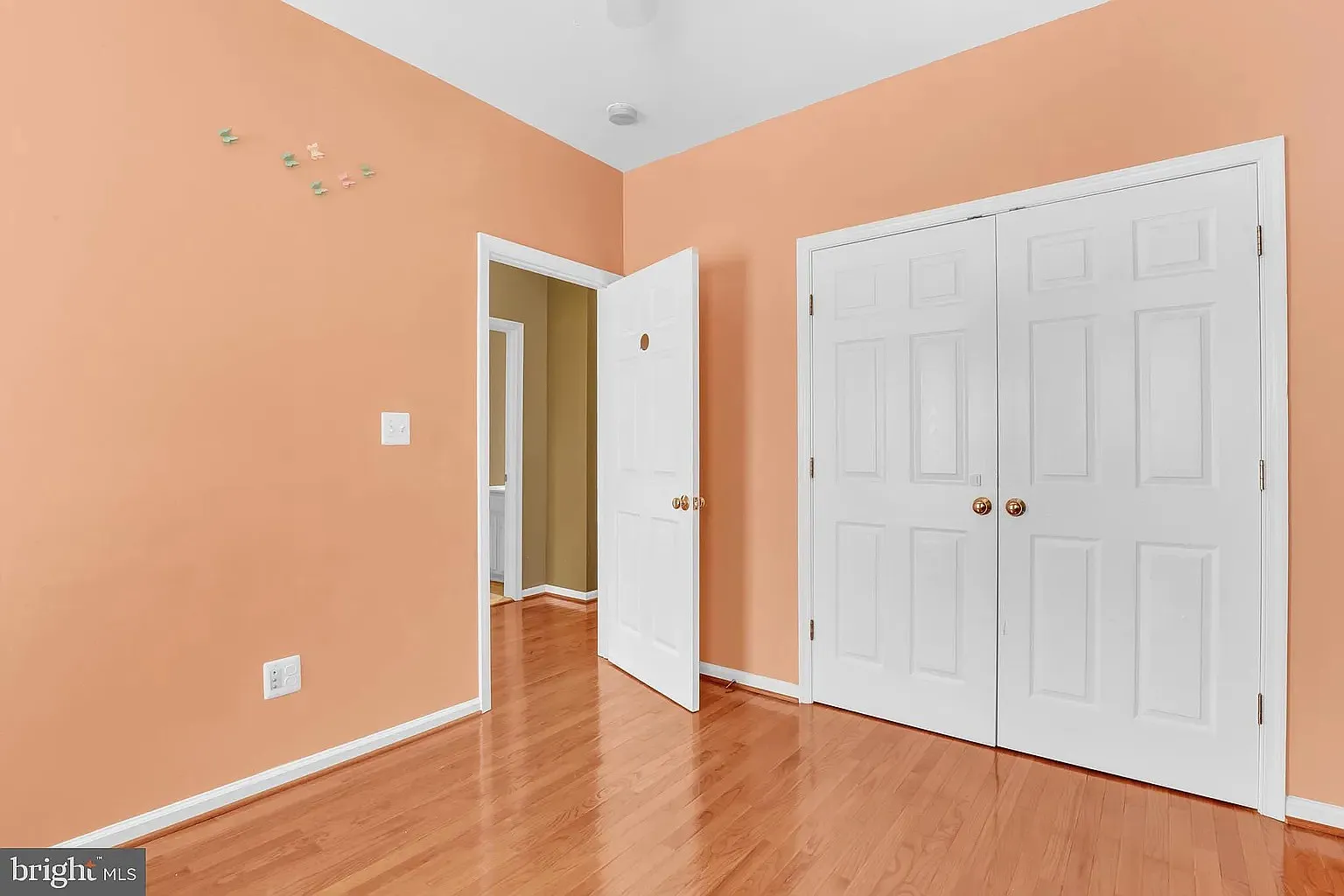 4 bed, 4.5 bath, 2753 sqft, $3,500 — Photo 1