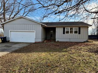 806 E Market St, Warrensburg, MO 64093