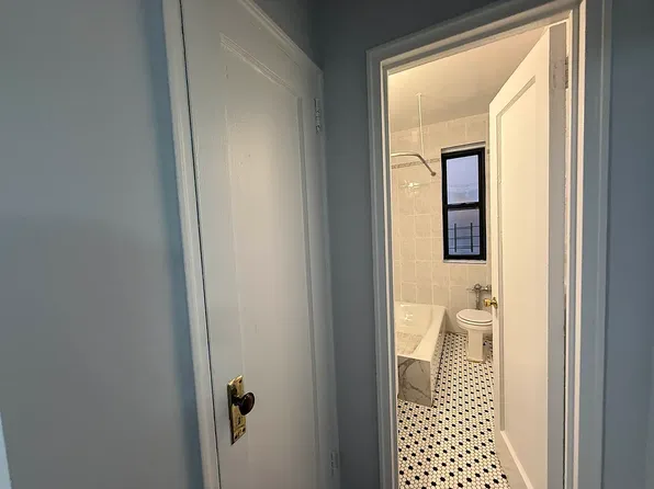 729 West 186th Street image 12 of 20