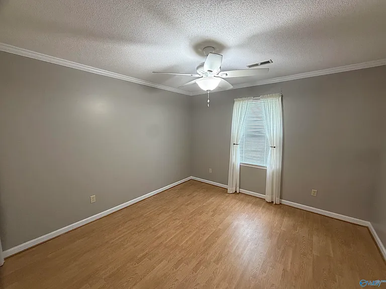 402 Pine St NW — Photo 19