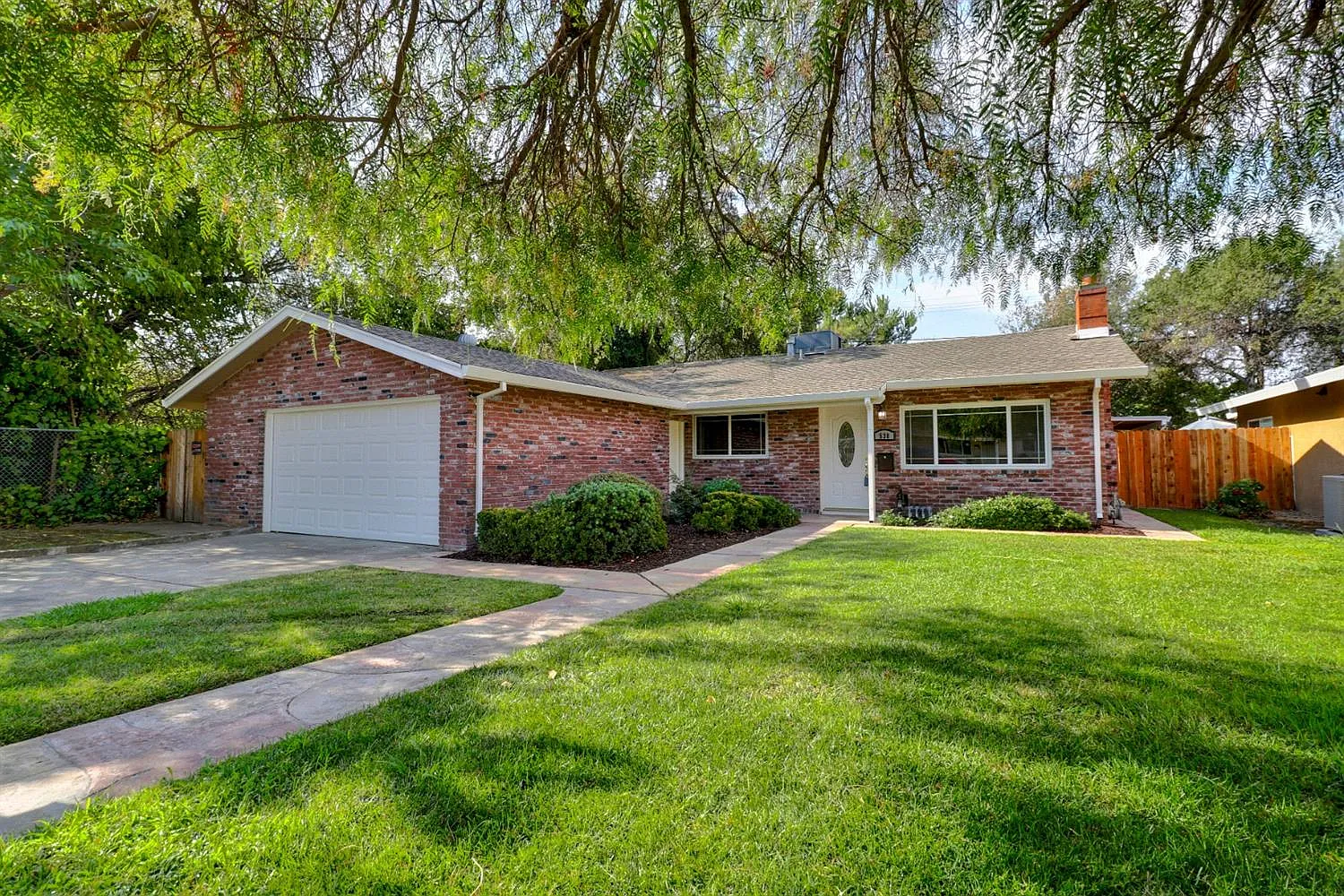538 Loretto Dr photo 1