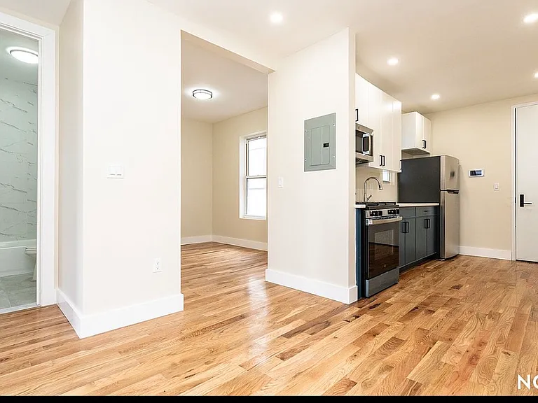 461 78th St #2B — Photo 3