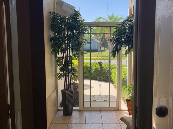 2452 Addington Cir, Rockledge, FL 32955