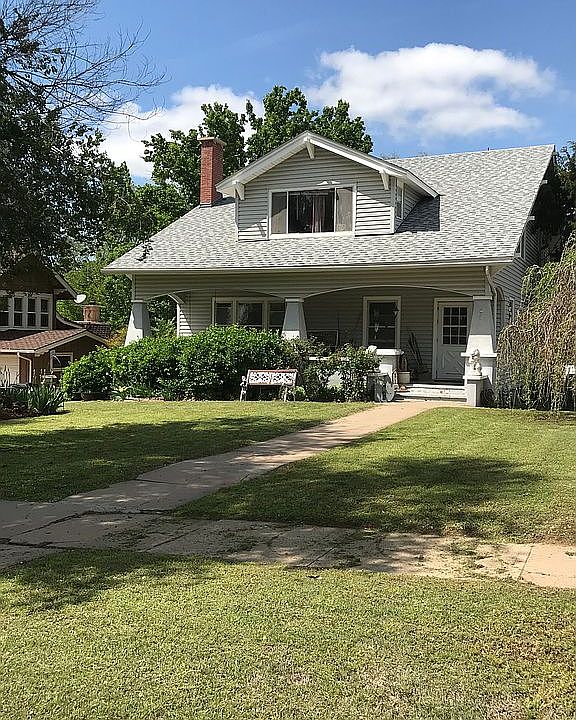 1st image of 108 W 2nd Ave