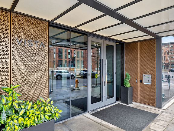 Vista Entrance