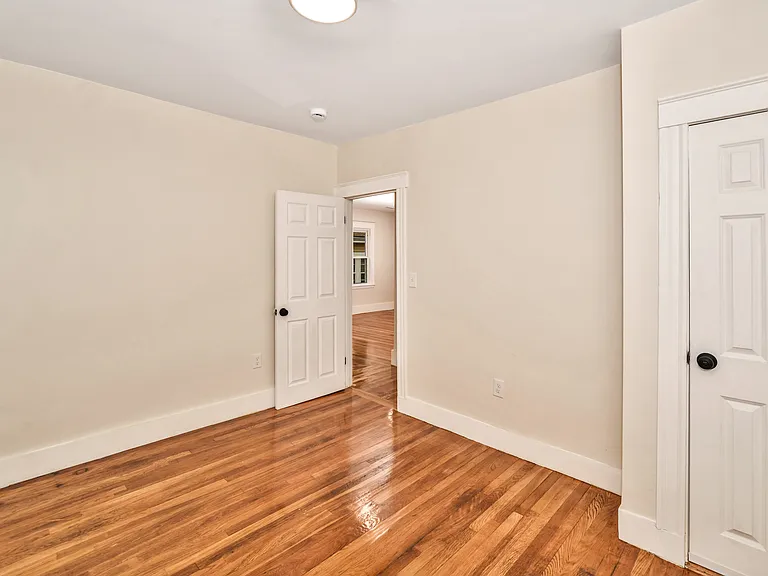30-32 Westmore Rd #2 — Photo 17