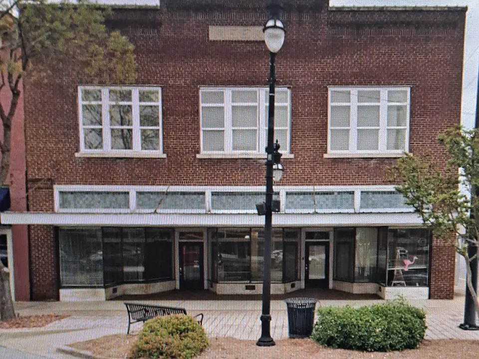 301 Broad St #O