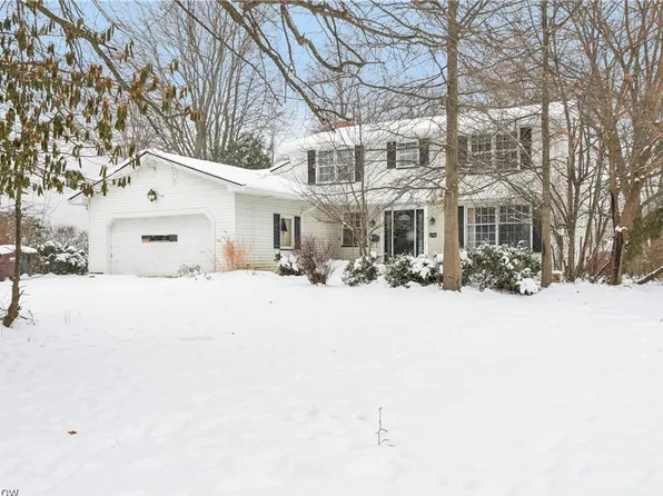 2100 Salem Pkwy, Westlake, OH 44145