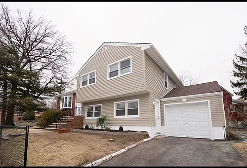479 Union Ave #1 Photo 1