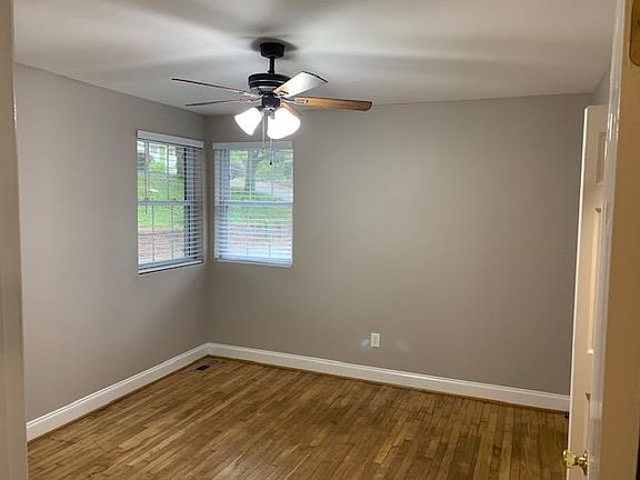 4th image of 117 Ashley Ave