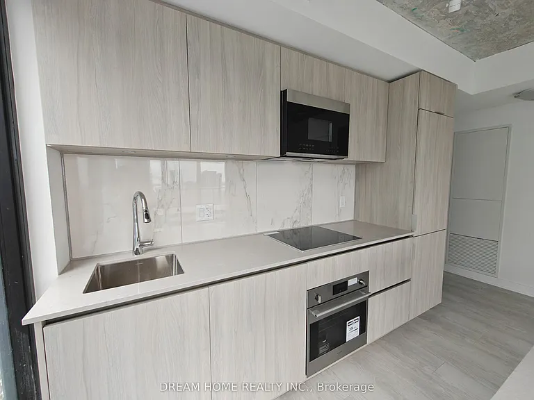 47 Mutual St #2302 — Photo 8