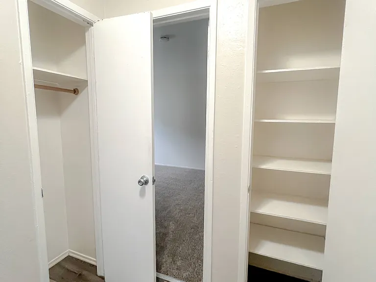 Monterey Manor Apartments — Photo 30
