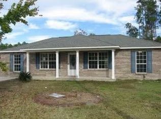234 Gulfside St, Waveland, MS 39576