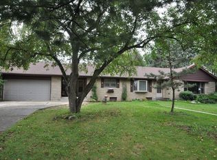 4665 Pilgrim Rd, Brookfield, WI 53005