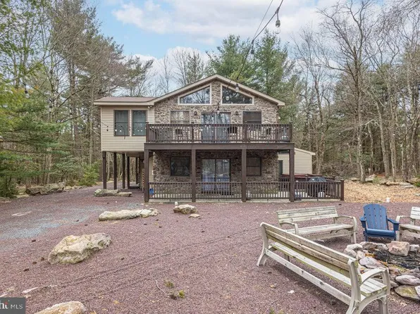 71 Lupine Dr, Lake Harmony, PA 18624