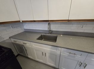 10612 156th St, Jamaica, NY 11433