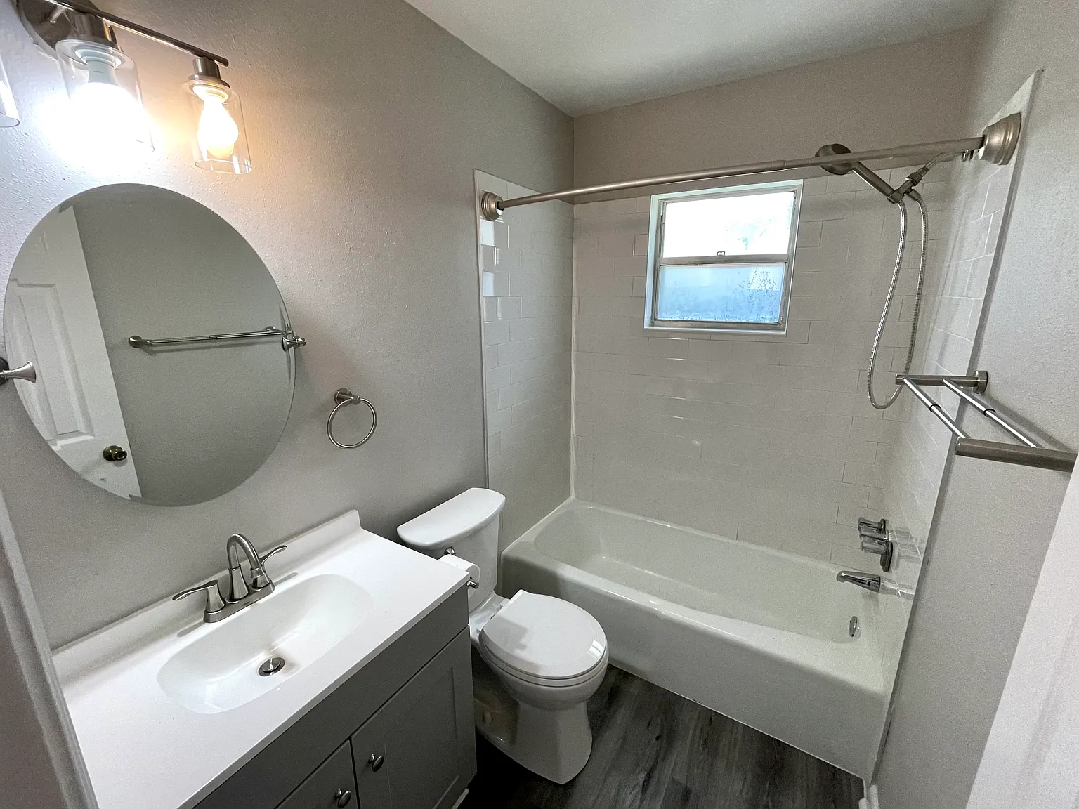 2 bed, 713 sqft, $1,425 — Photo 4
