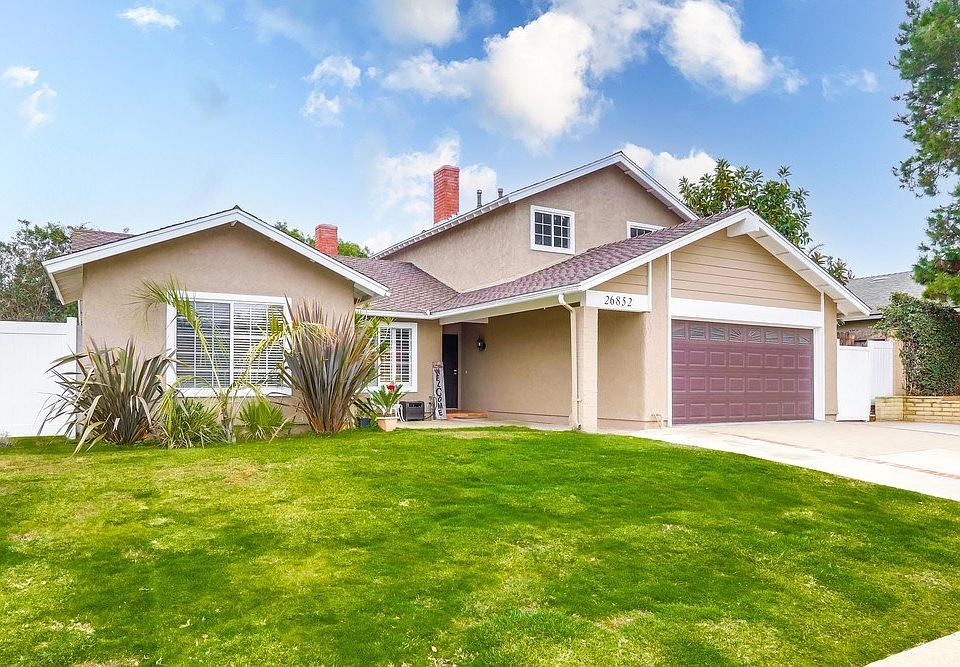 1st image of 26852 Carlota Dr