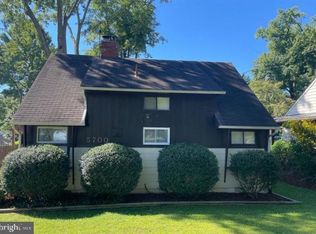 5700 Stillwell Rd, Rockville, MD 20851