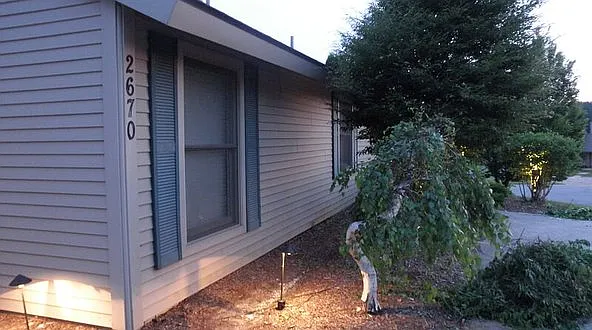 4 bed, 3.5 bath, 2689 sqft, $3,900 — Photo 3