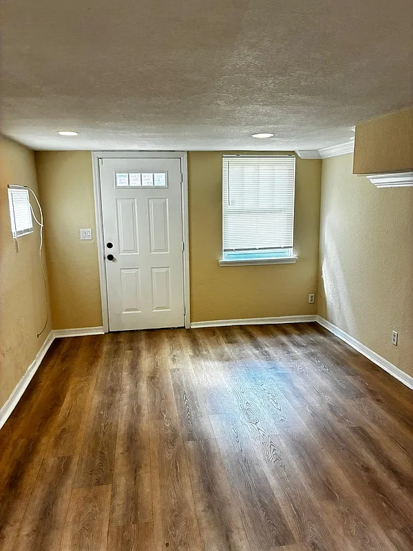 1 bed, 1.0 bath, 750 sqft, $1,475 — Photo 2